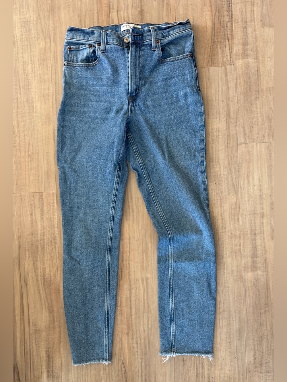 Abercrombie & Fitch The Skinny High Rise jeans
